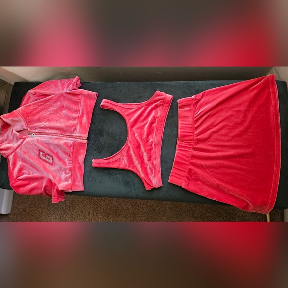 Gsuwoo 3 piece skirt set - Picture 2 of 7